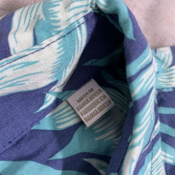 NWT Hawaiian Shirt Mens Medium Button Up Blue Tropical Soft 100% Viscose Palm - Picture 4 of 6